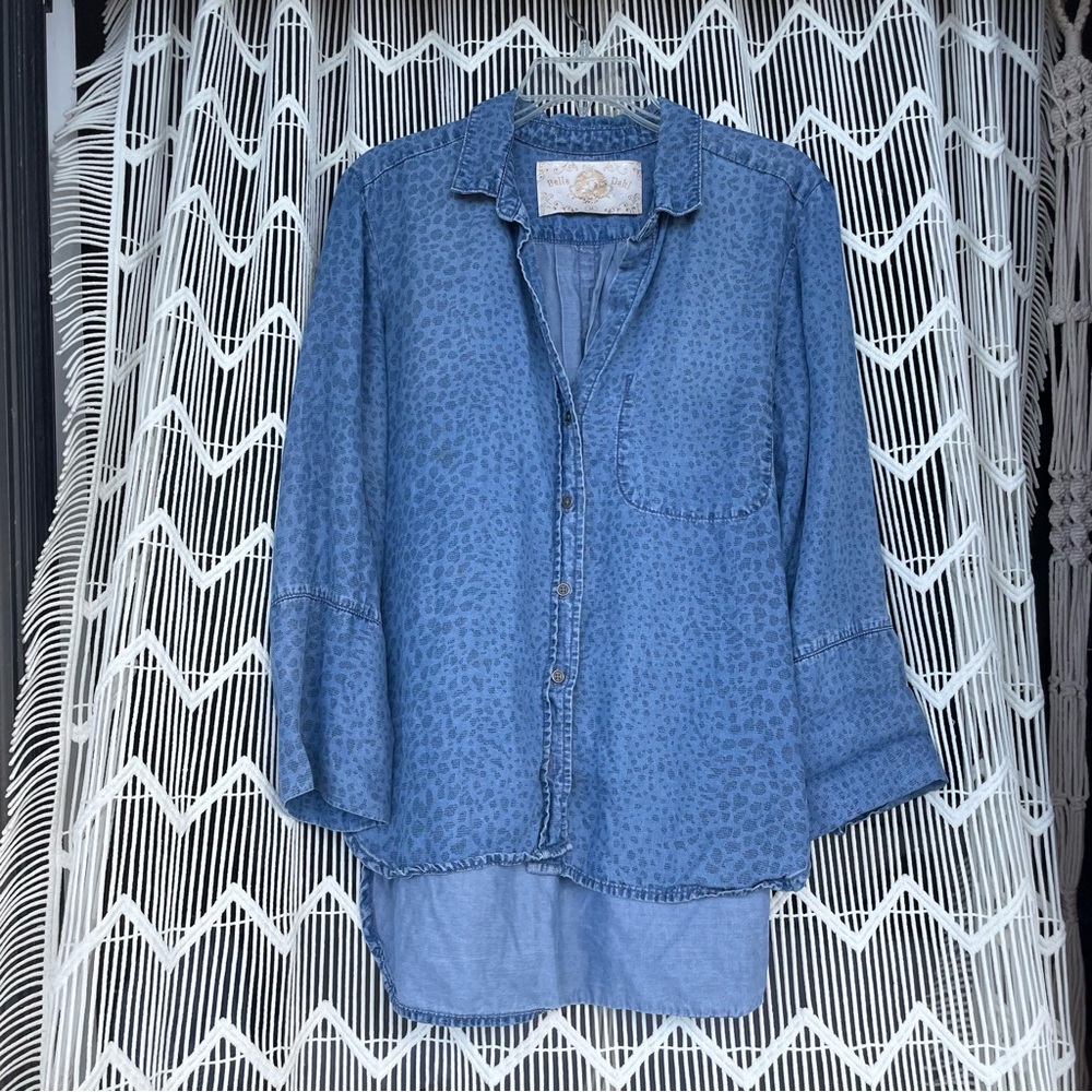 Bella Dahl 3/4 sleeve leopard denim shirt